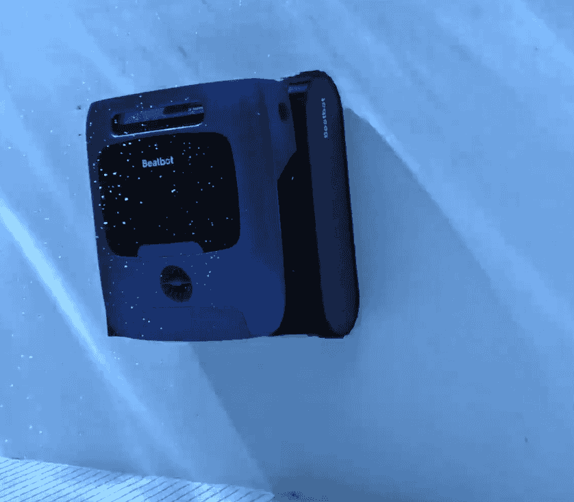 Robot Pool Cleaner vs Automatic: Key Differences Explained